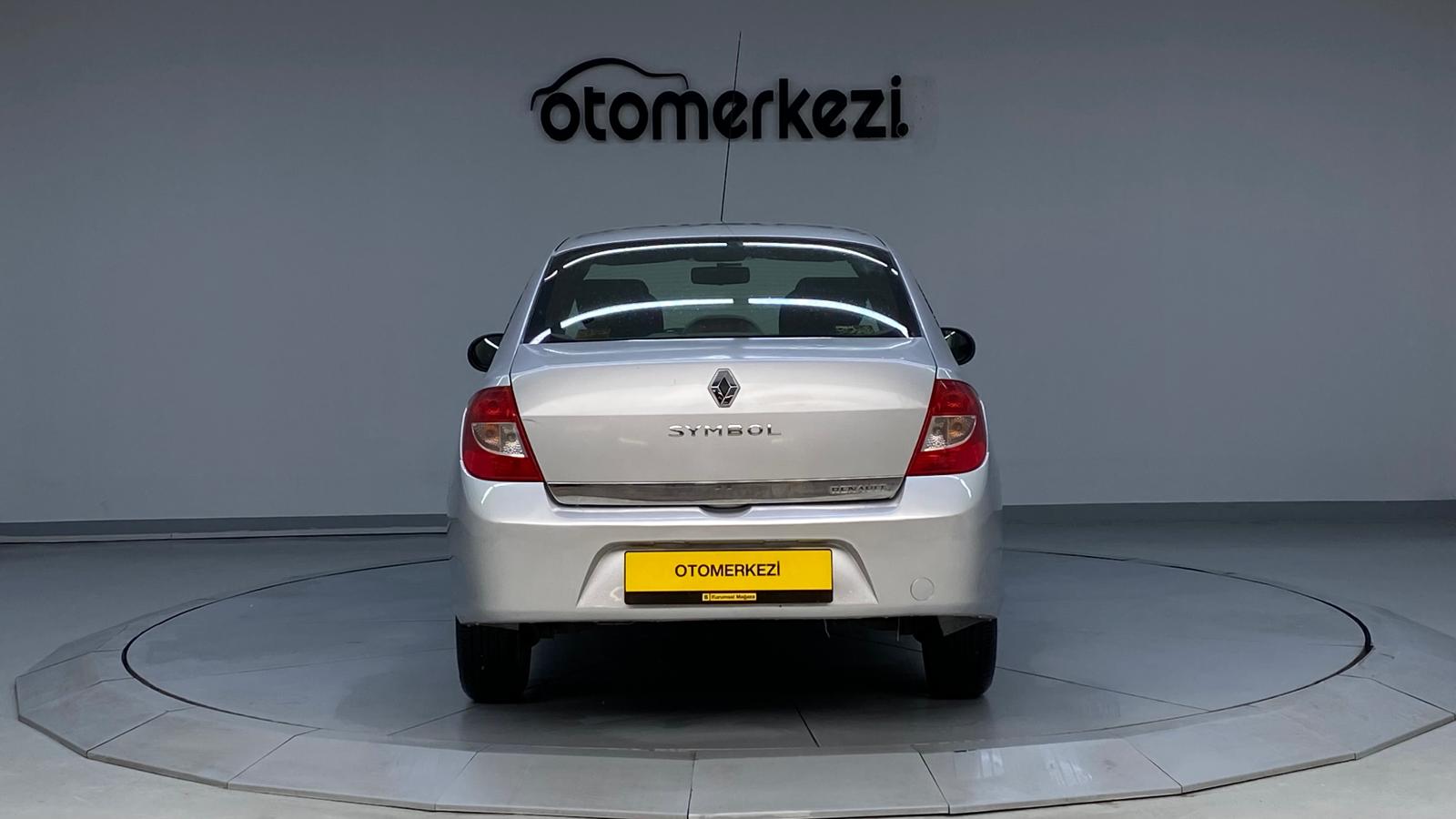 RENAULT SYMBOL 12